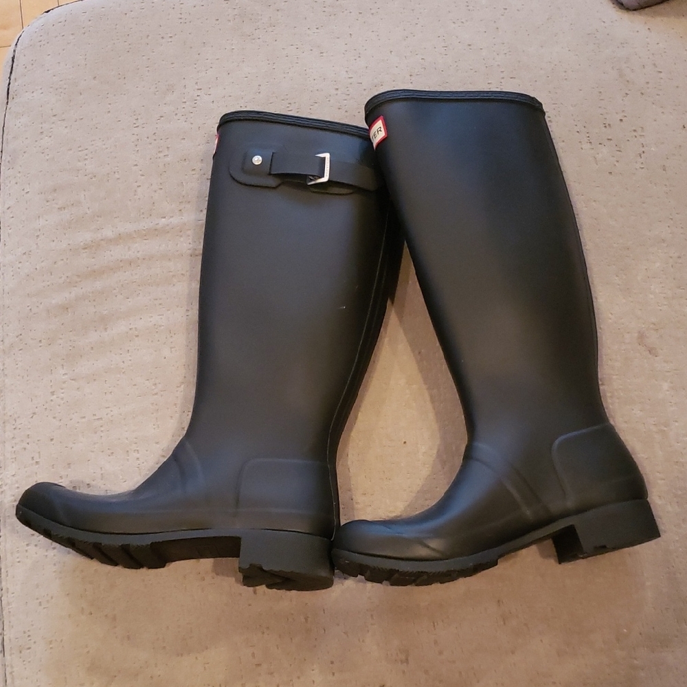 Hunter Women's Classic Black Rain Boots